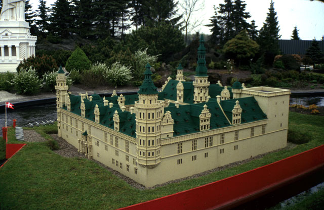 legoland.jpg